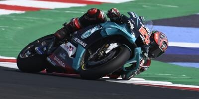 MotoGP Barcelona FT1: Yamaha und Suzuki stark, Bestzeit von Quartararo