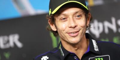 Coronatest negativ: Valentino Rossi hofft auf Comeback in Valencia