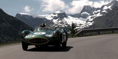 Rennmaschine: Aston Martin DBR 2
