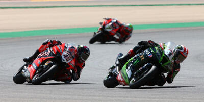 Kawasaki ZX-10RR vs. Ducati Panigale V4R: Warum Leistung nicht alles ist