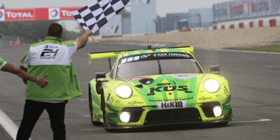 24h Nürburgring 2021: Sieg für Porsche! 'Grello' gewinnt historisches Rennen