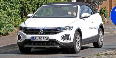 VW T-Roc Cabriolet Facelift (2022) fast ungetarnt erwischt