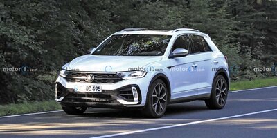 Volkswagen T-Roc R Facelift (2022) erstmals als Erlkönig erwischt