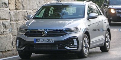 VW T-Roc Facelift (2022) als R-Line-Erlkönig erwischt