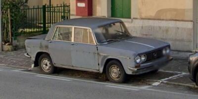 Krass: Dieser Lancia parkt seit 47 Jahren am selben Ort
