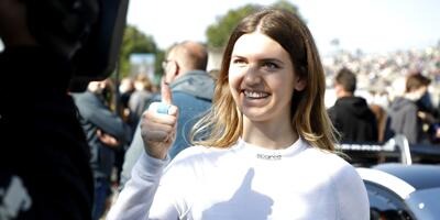Pilotin Esmee Hawkey vor DTM-Verbleib 2022: Wieso T3 weiter mit ihr plant