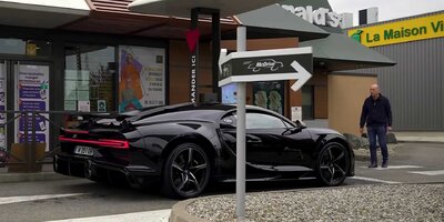 Bugatti Chiron Super Sport passt nur knapp in den McDrive
