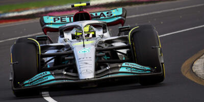 Erklärt: Darum leuchtete es unter dem Mercedes von Lewis Hamilton